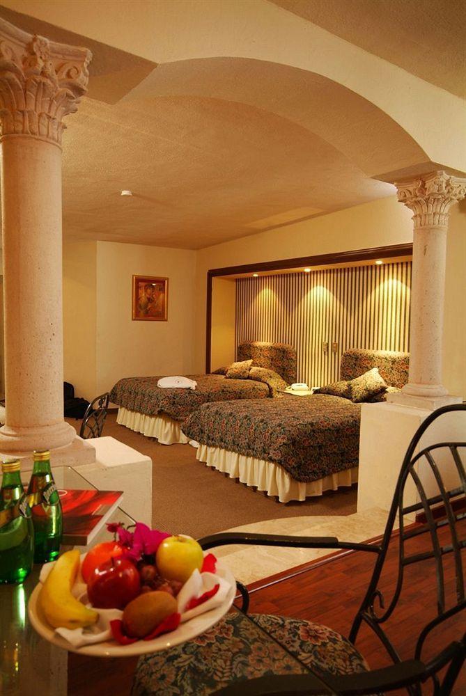 Hotel & Spa Hacienda Baruk Zacatecas Oda fotoğraf